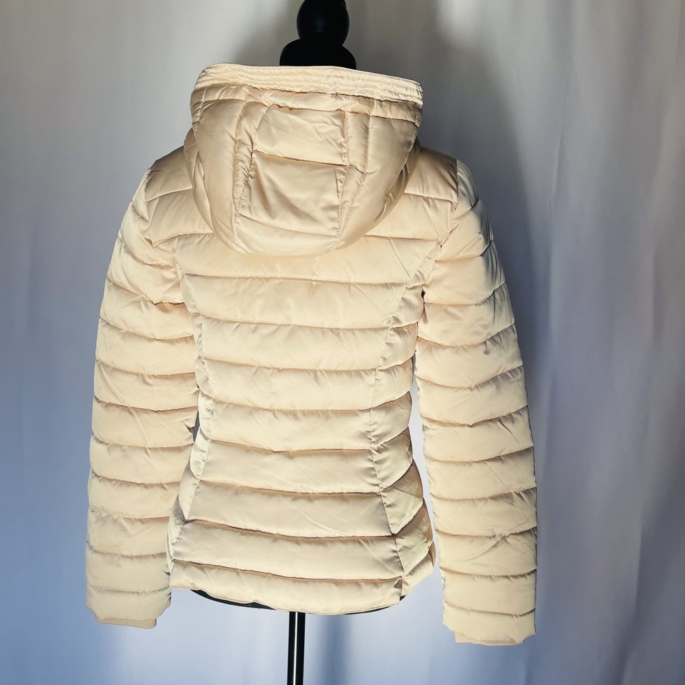 H&M Puffer Jacket Lightweight Size 4 Color Beige, button up closure - Picture 4 of 7